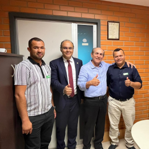 O prefeito Joércio Andrade e Vice Josiel Alves, vão à Teresina atrás de solução para o problema da água em Guaribas e de recursos para a manutenção das barragens O prefeito Joércio Andrade e Vice Josiel Alves, vão à Teresina atrás de solução para o problema da água em Guaribas e de recursos para a manutenção das barragens
